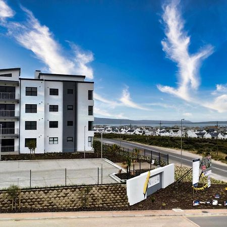 Nivica Lifestyle Living 18 Apartment Langebaan Exterior photo